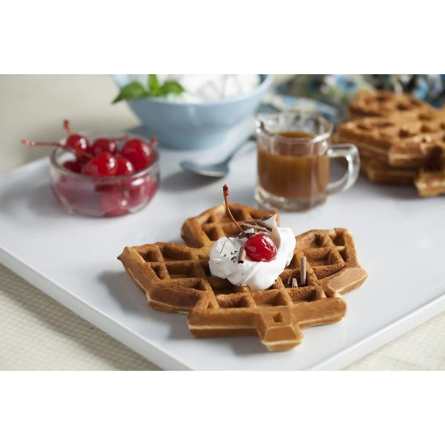 Máquina Gofres Belga Hoja De Arce Canadiense Plancha Antiadherente 800W