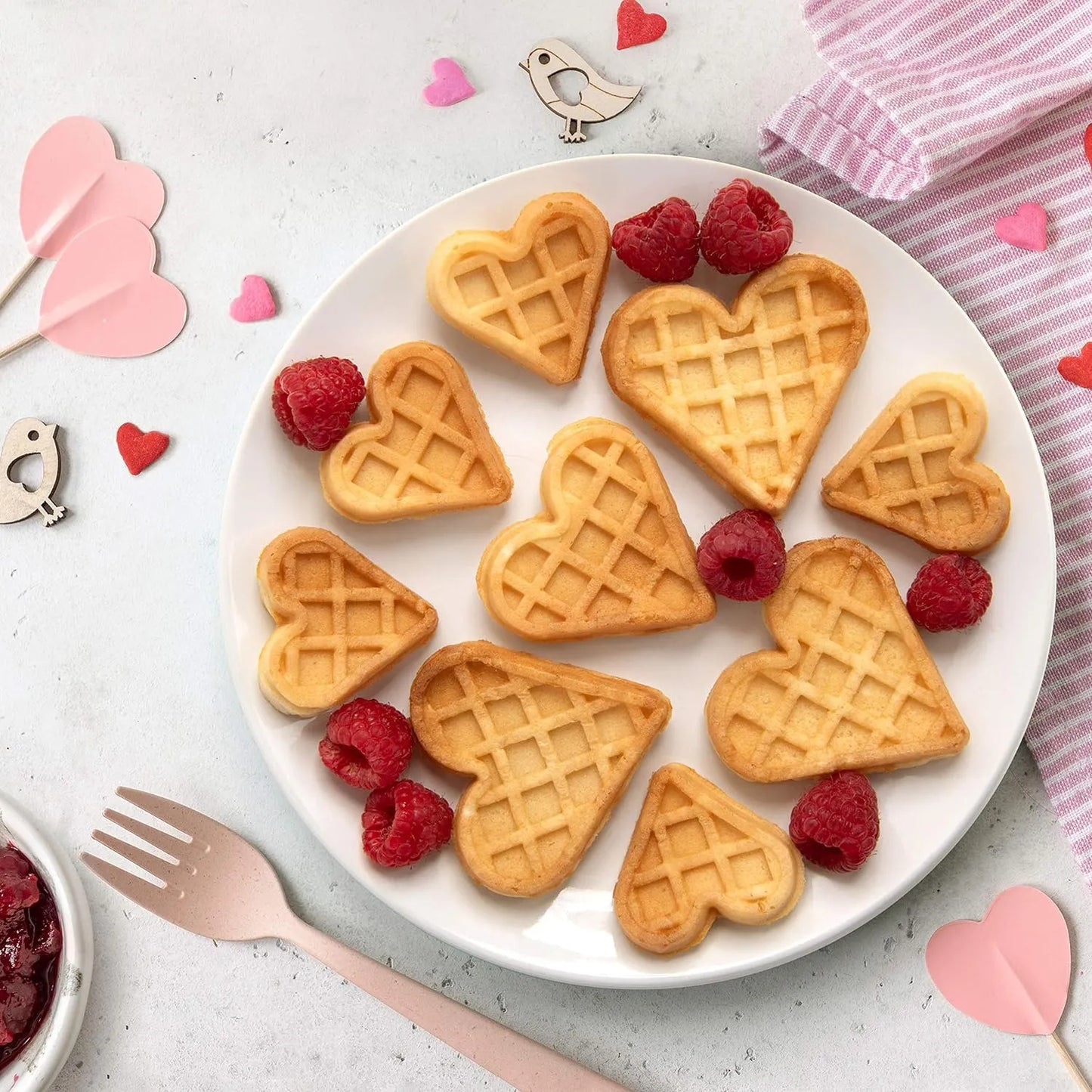 Mini Wafflera Corazones 9 Figuras Tamaños Surtidos Desayuno Regalo