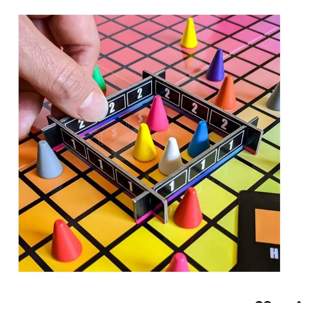 Juego De Mesa Hues And Cues By Scott Brady Estrategia Y Diversión En Familia