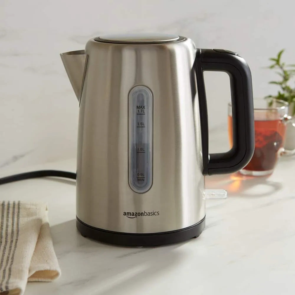 Amazon Basics Hervidor Electrico Rapido 1.7 Litros Negro Plata Para Te Y Cafe