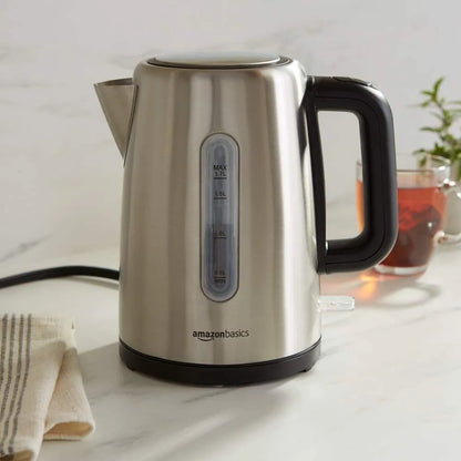 Amazon Basics Hervidor Electrico Rapido 1.7 Litros Negro Plata Para Te Y Cafe