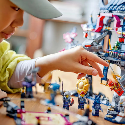 Lego Ninjago Dojo Sombrío De La Máscara De Lobo Set 71813 Con 8 Minifiguras Y Mecanismos Interactivos