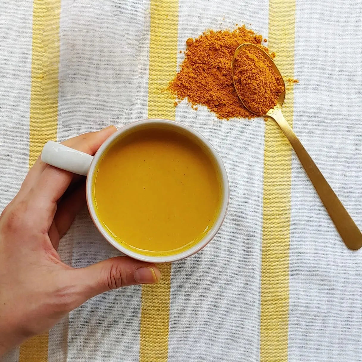 Leche De Cúrcuma En Polvo Clásica Chai Y Moca Dorada Spicewalla Paquete 3 Sabores