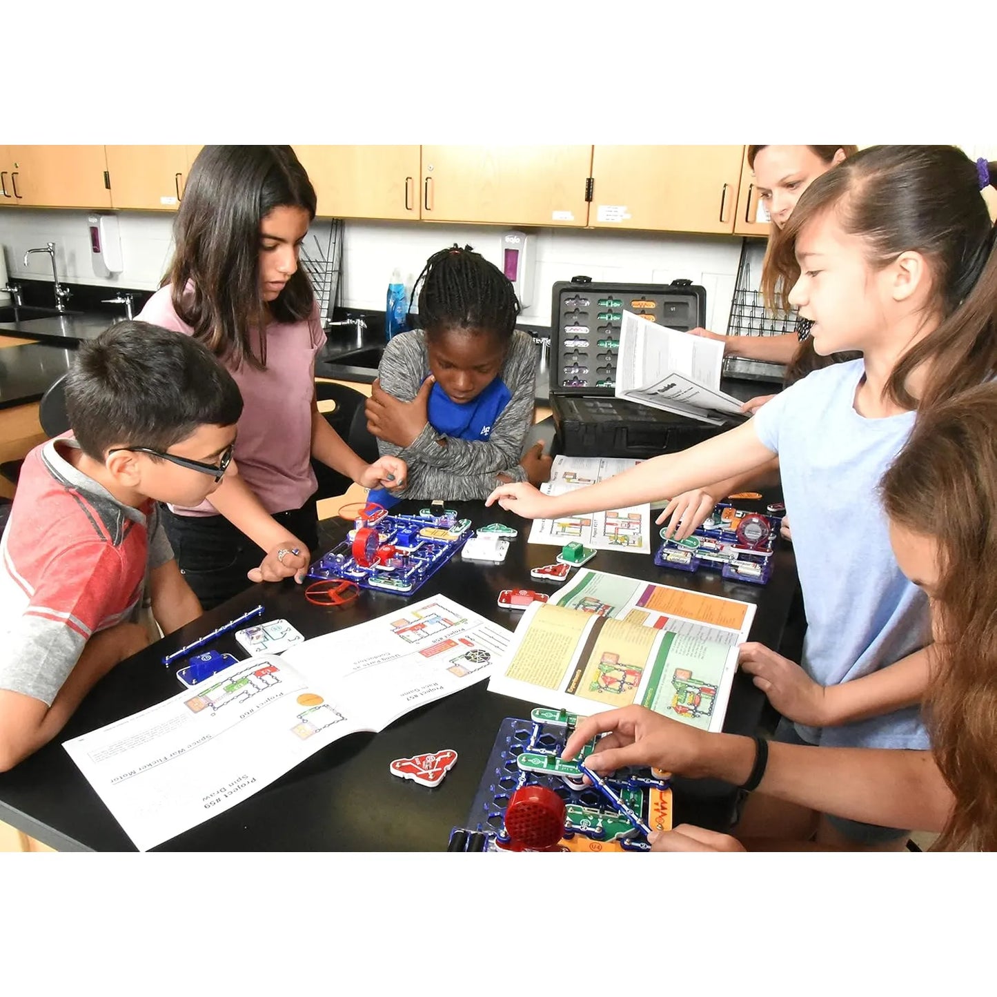 Kit Snap Circuits SC 100 Aprendizaje STEM 100 Proyectos Electronica Sin Soldadura